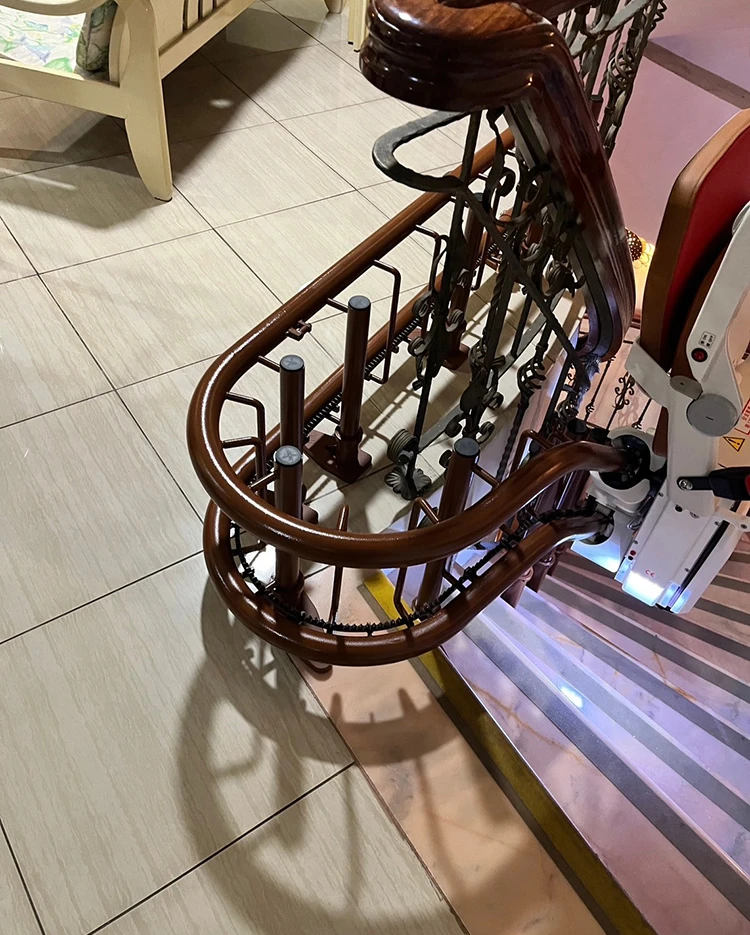 Arc-staircase-Curved-red-1Fto2F (2)